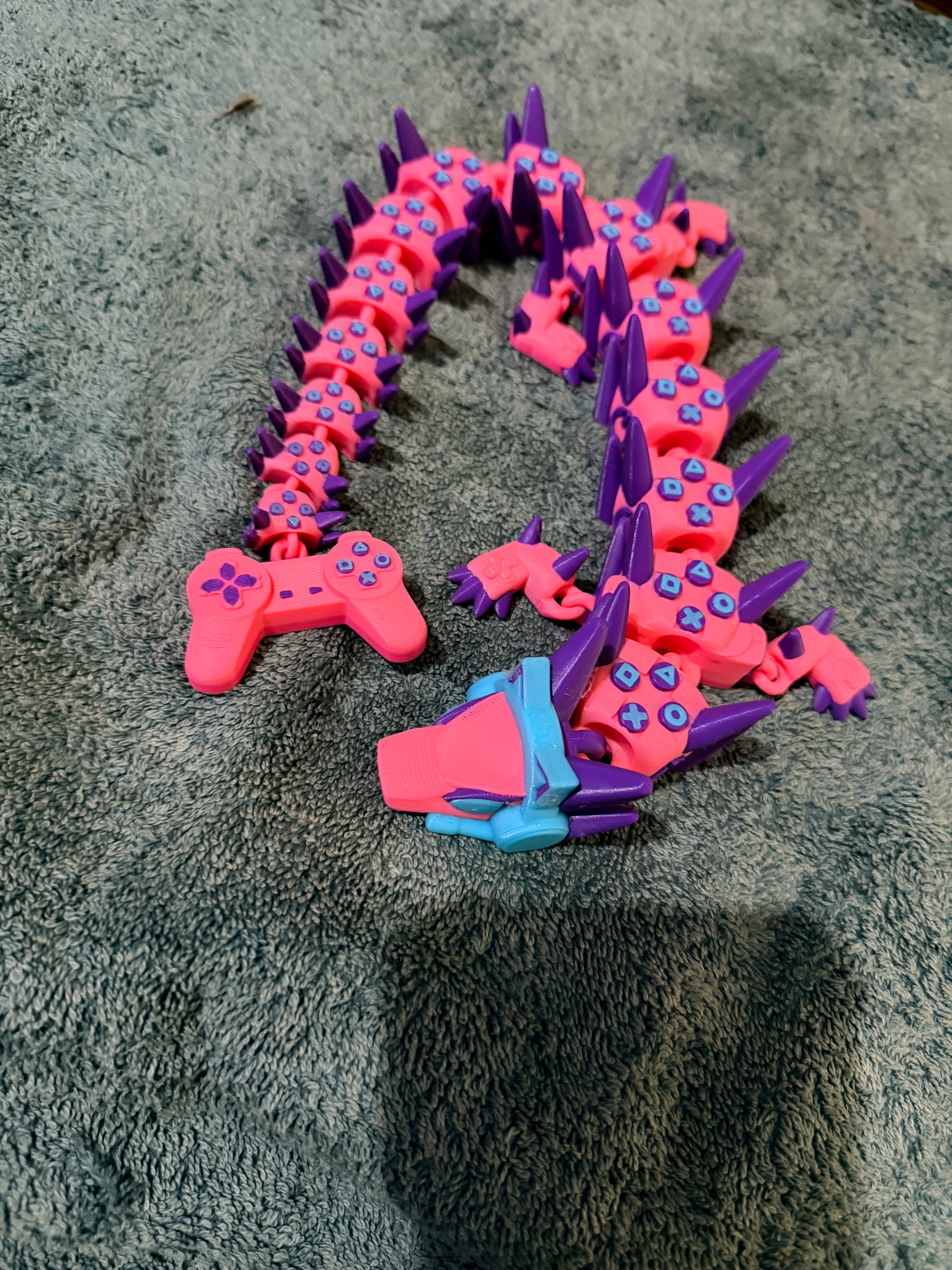 🎮 Girl Gamer Dragon